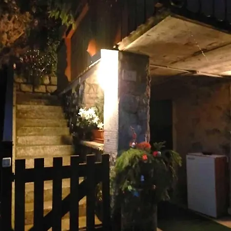 Casetta Indipendente Nel Per 2/3 Persone *